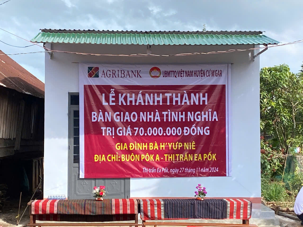 Lễ bàn giao "Nhà tình nghĩa" cho hộ nghèo tại Buôn Pốc A